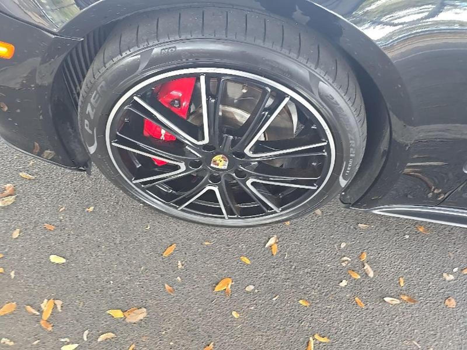 2020 Porsche panamera  GTS AWD