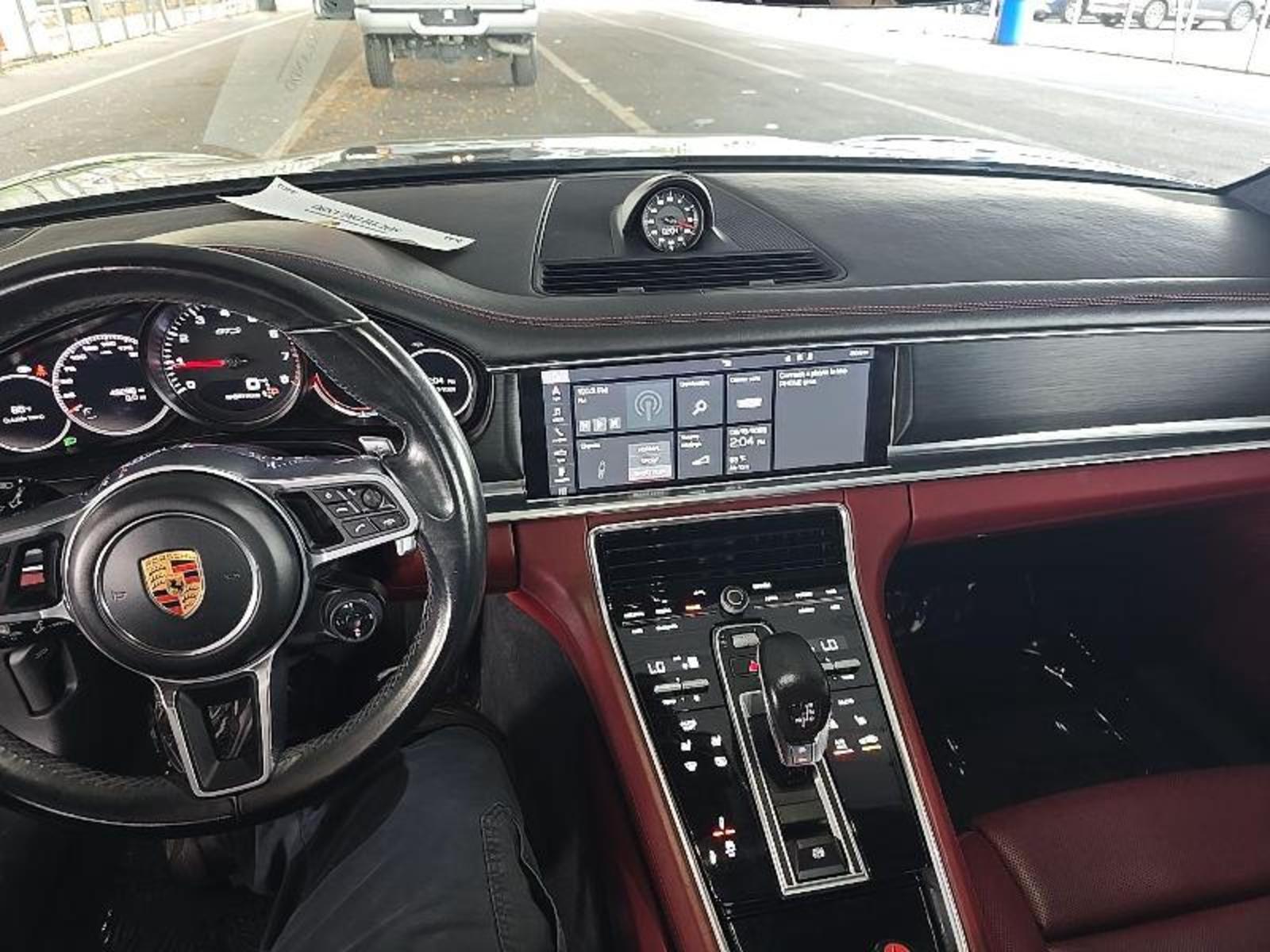 2020 Porsche panamera  GTS AWD