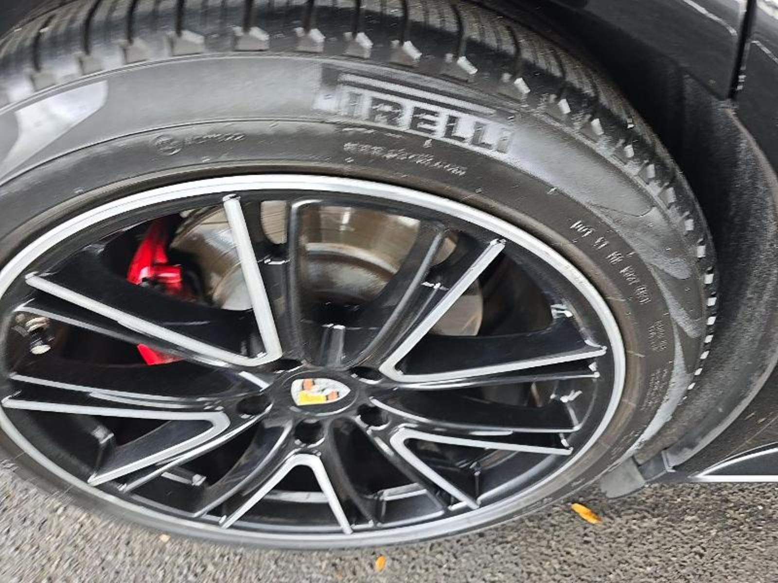 2020 Porsche panamera  GTS AWD