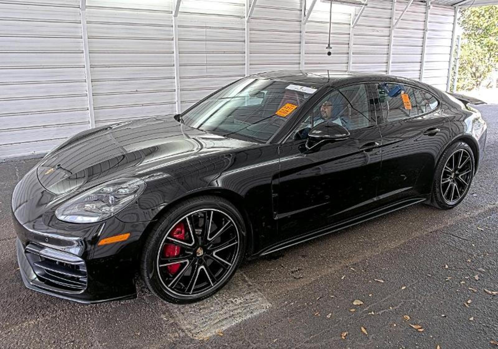 2020 Porsche panamera  GTS AWD