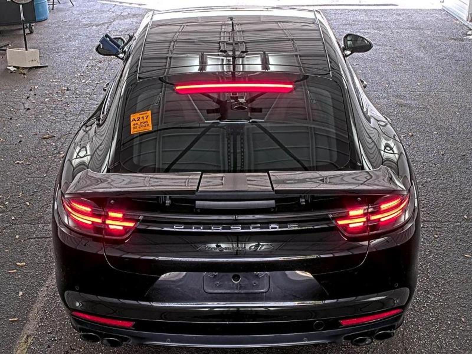 2020 Porsche panamera  GTS AWD