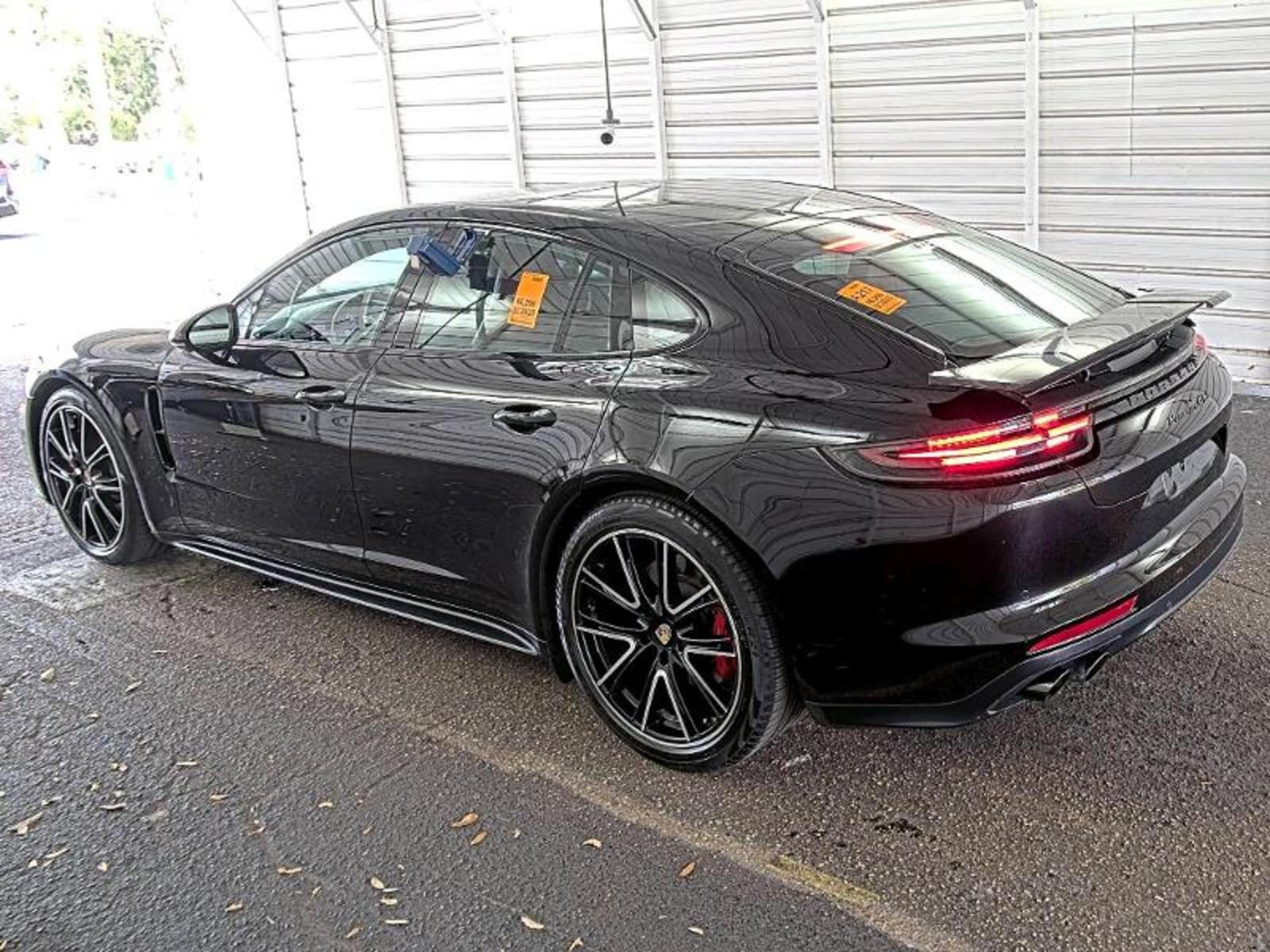 2020 Porsche panamera  GTS AWD