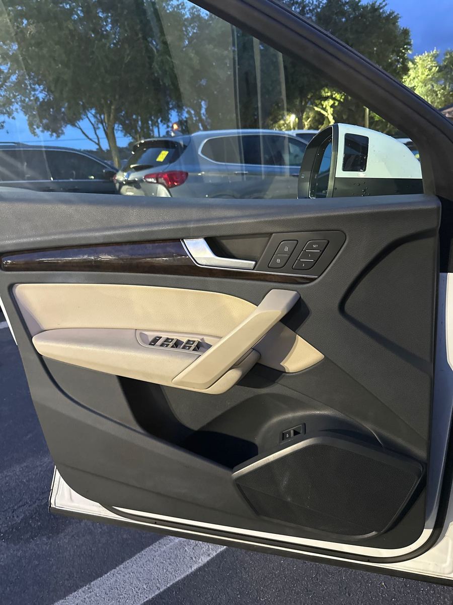 2019 Audi Q5  Premium AWD