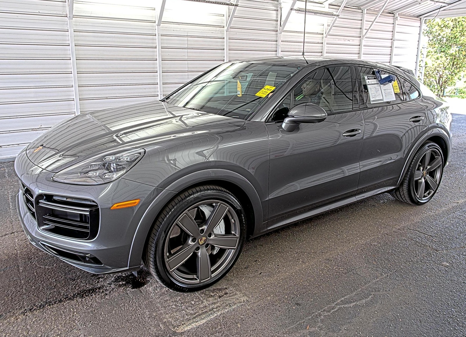 2023 Porsche cayenne  Turbo AWD