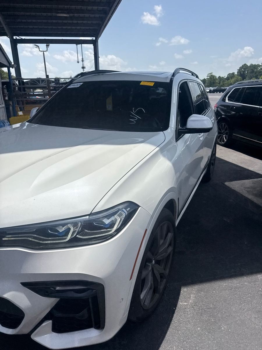 2021 BMW X7  M50I AWD