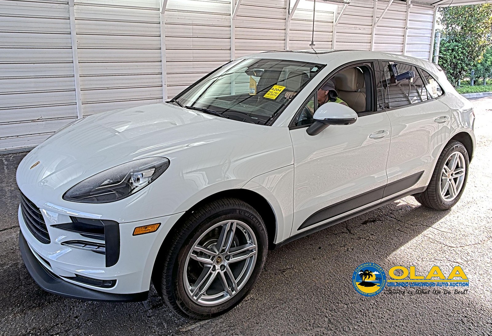 2019 Porsche macan   AWD