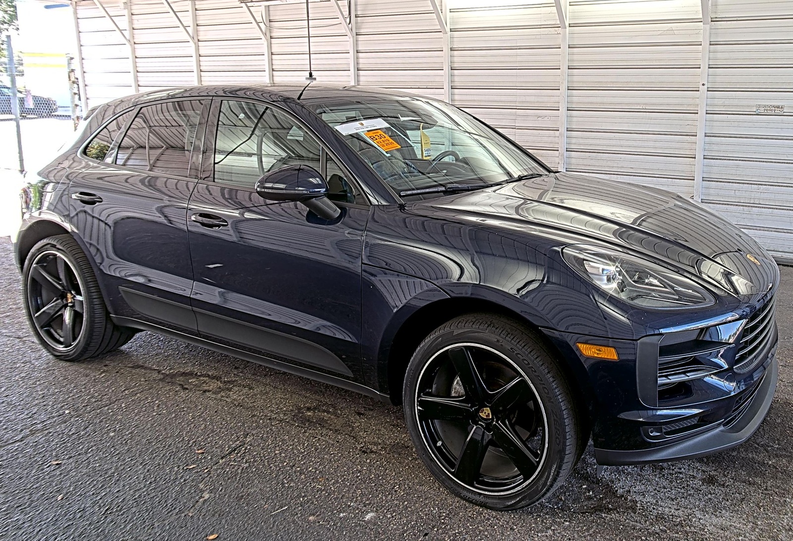 2020 Porsche macan   AWD