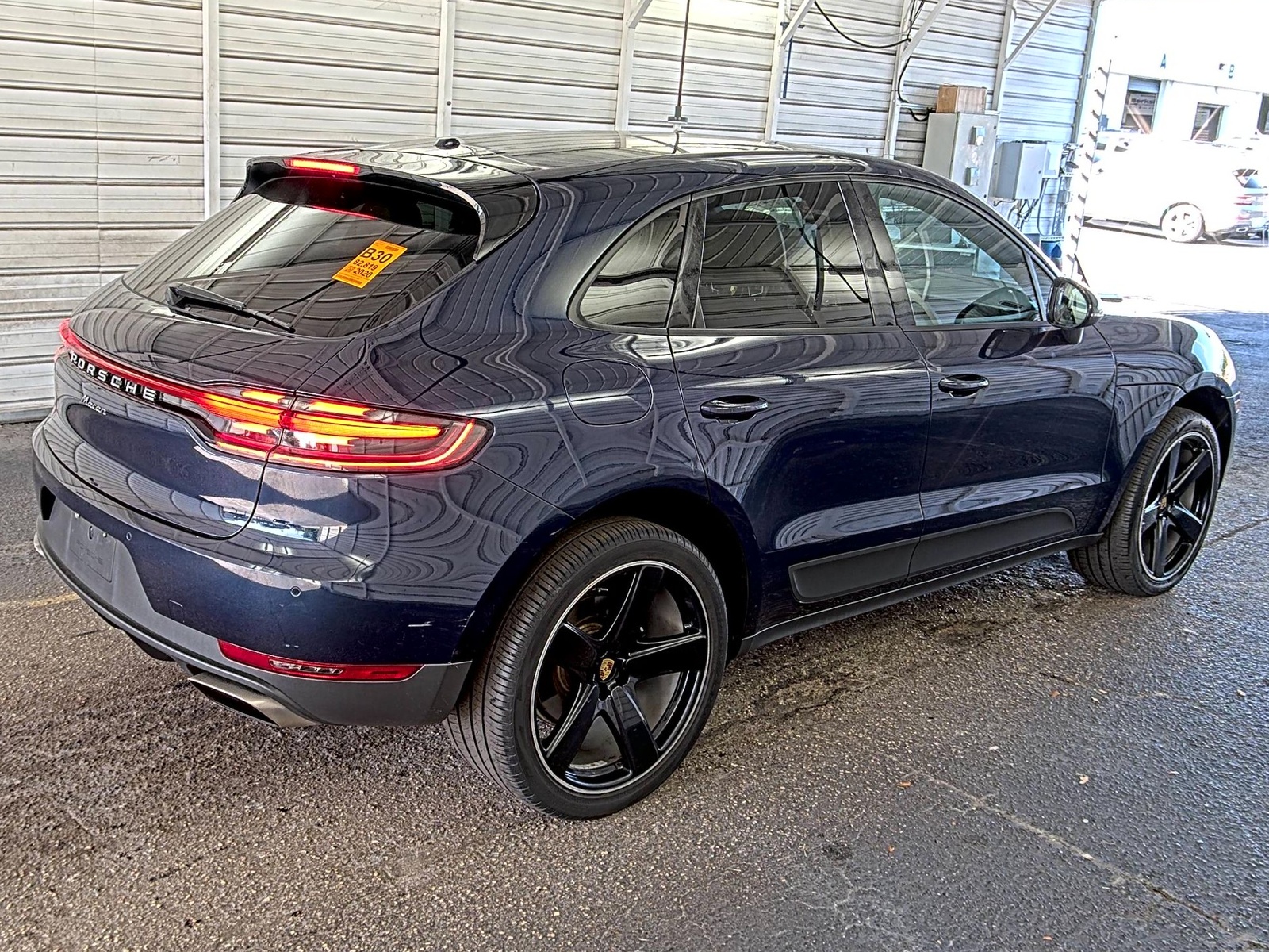 2020 Porsche macan   AWD