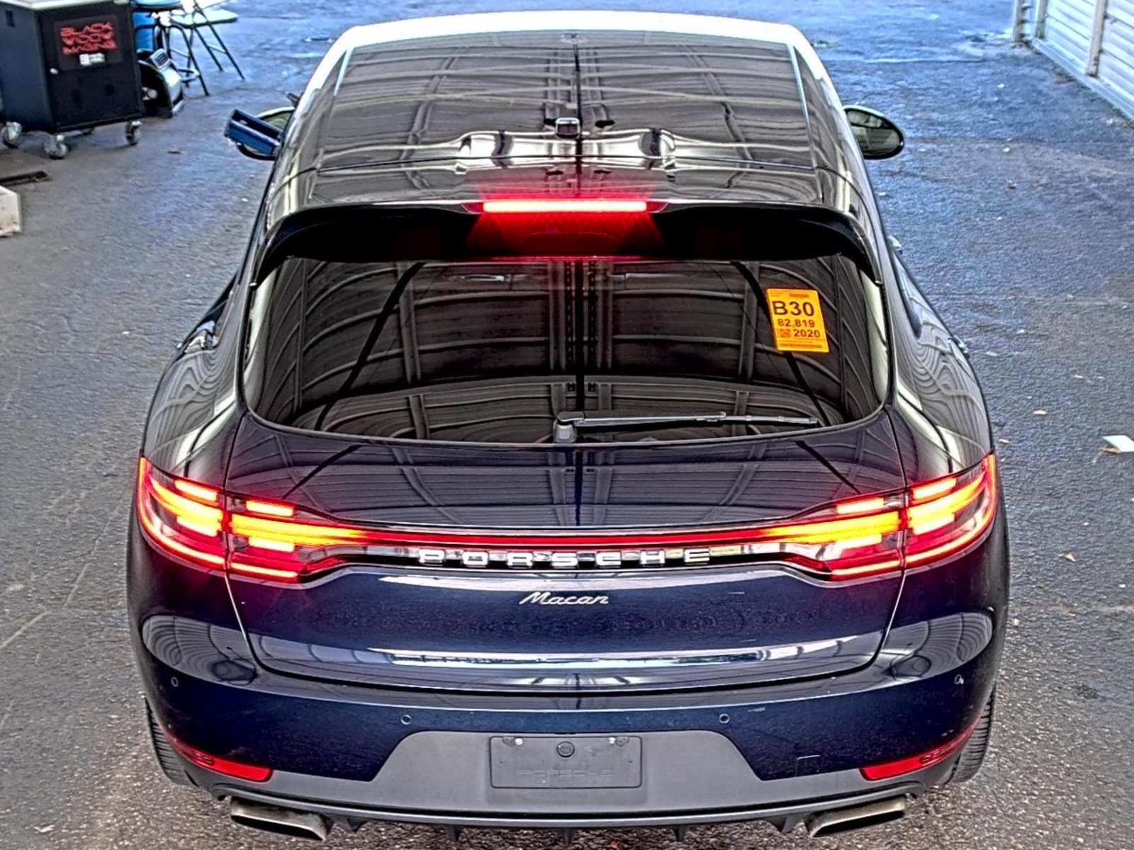 2020 Porsche macan   AWD