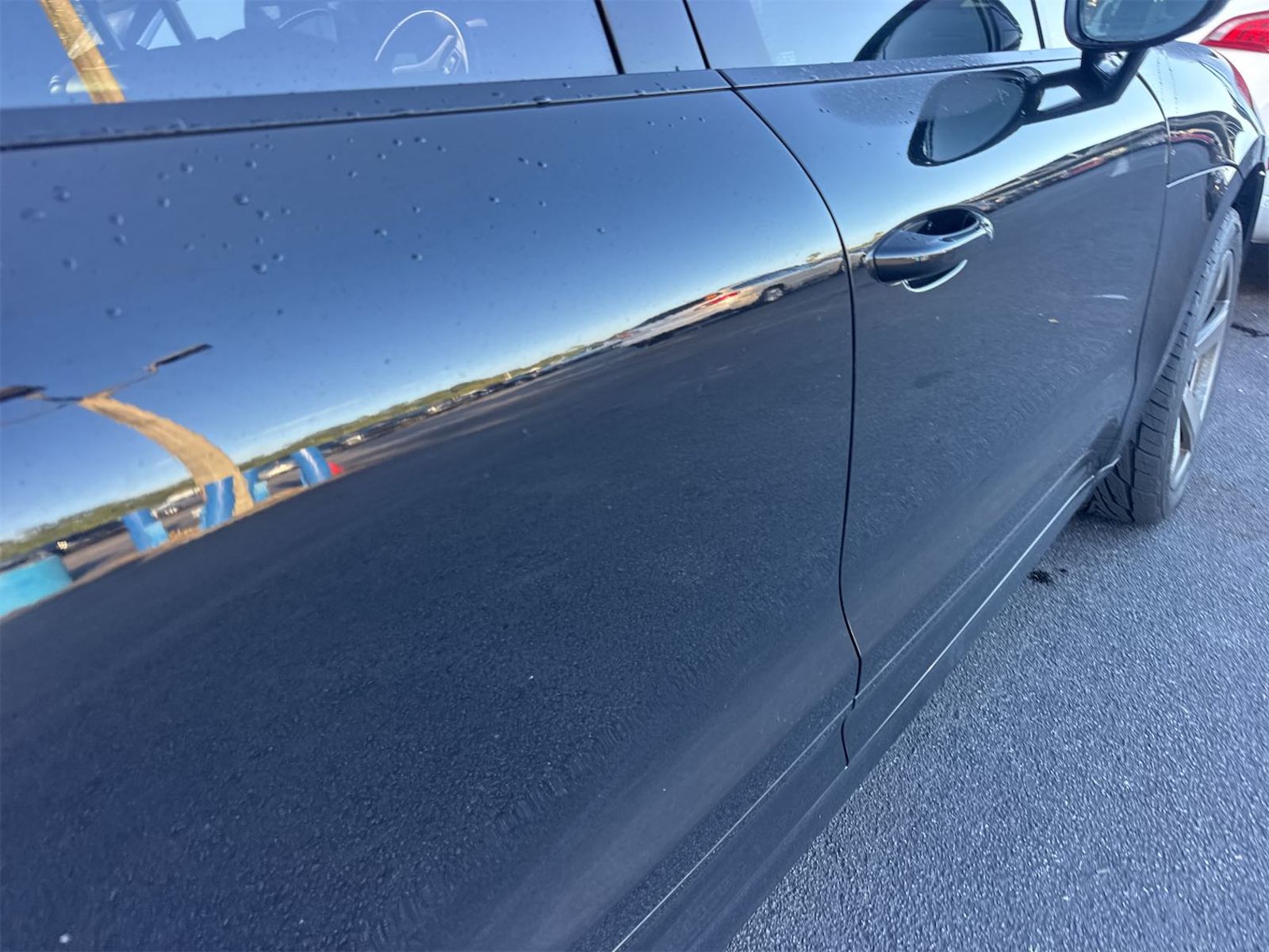 2022 Porsche macan   AWD