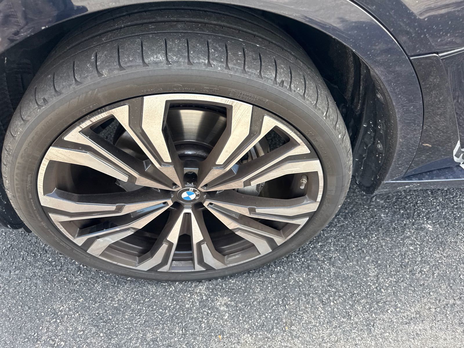 2023 BMW X7  XDrive40i AWD