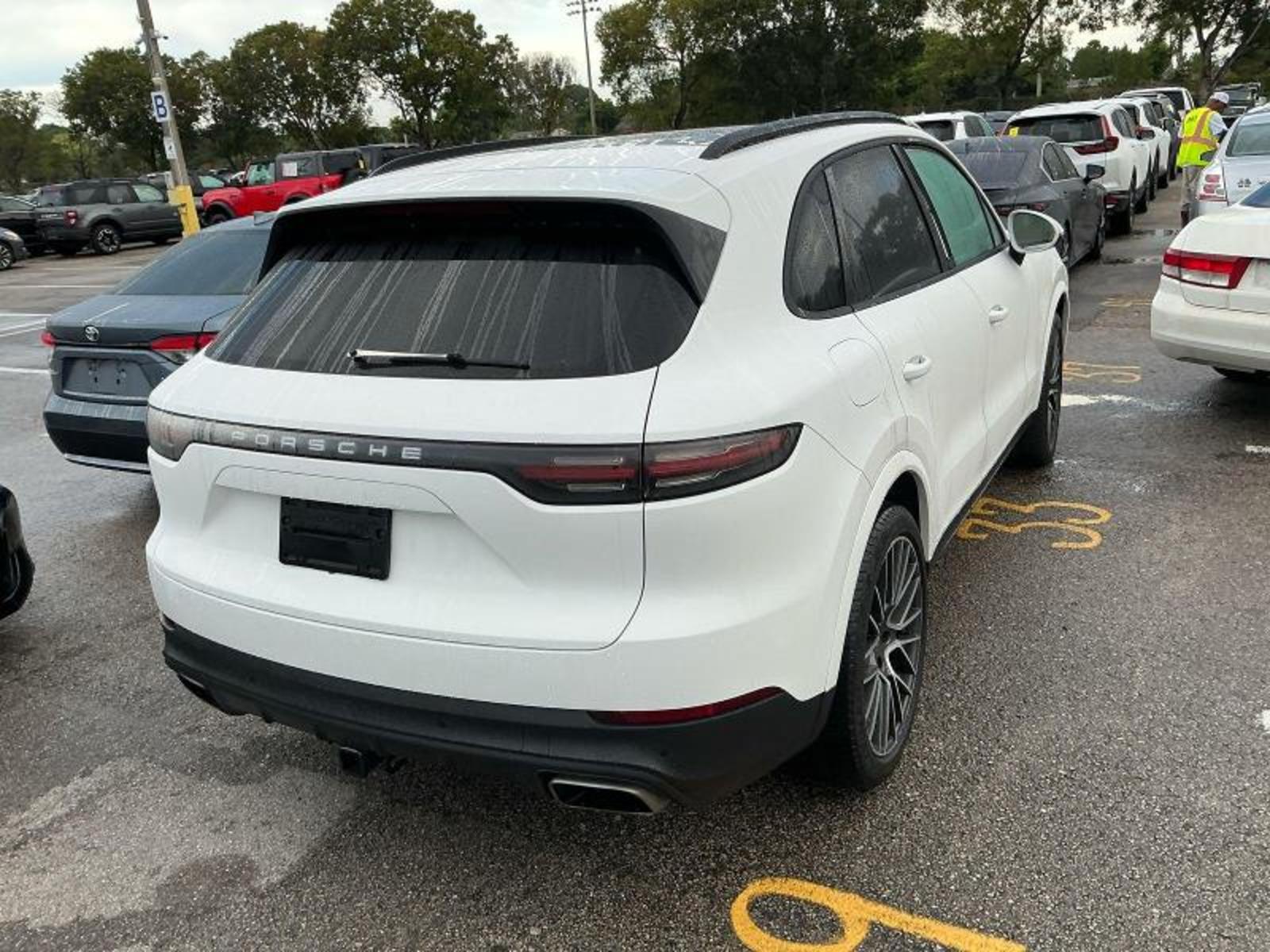2019 Porsche cayenne   AWD