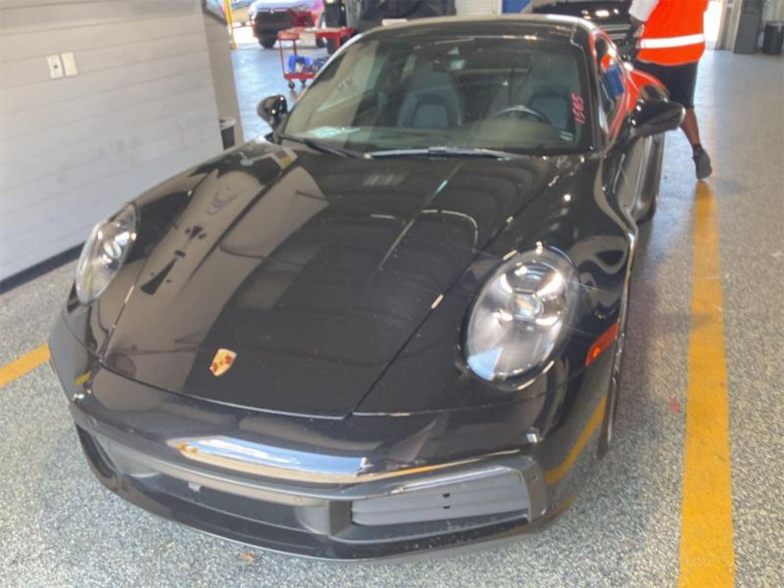 2021 Porsche 911  CARRERA RWD
