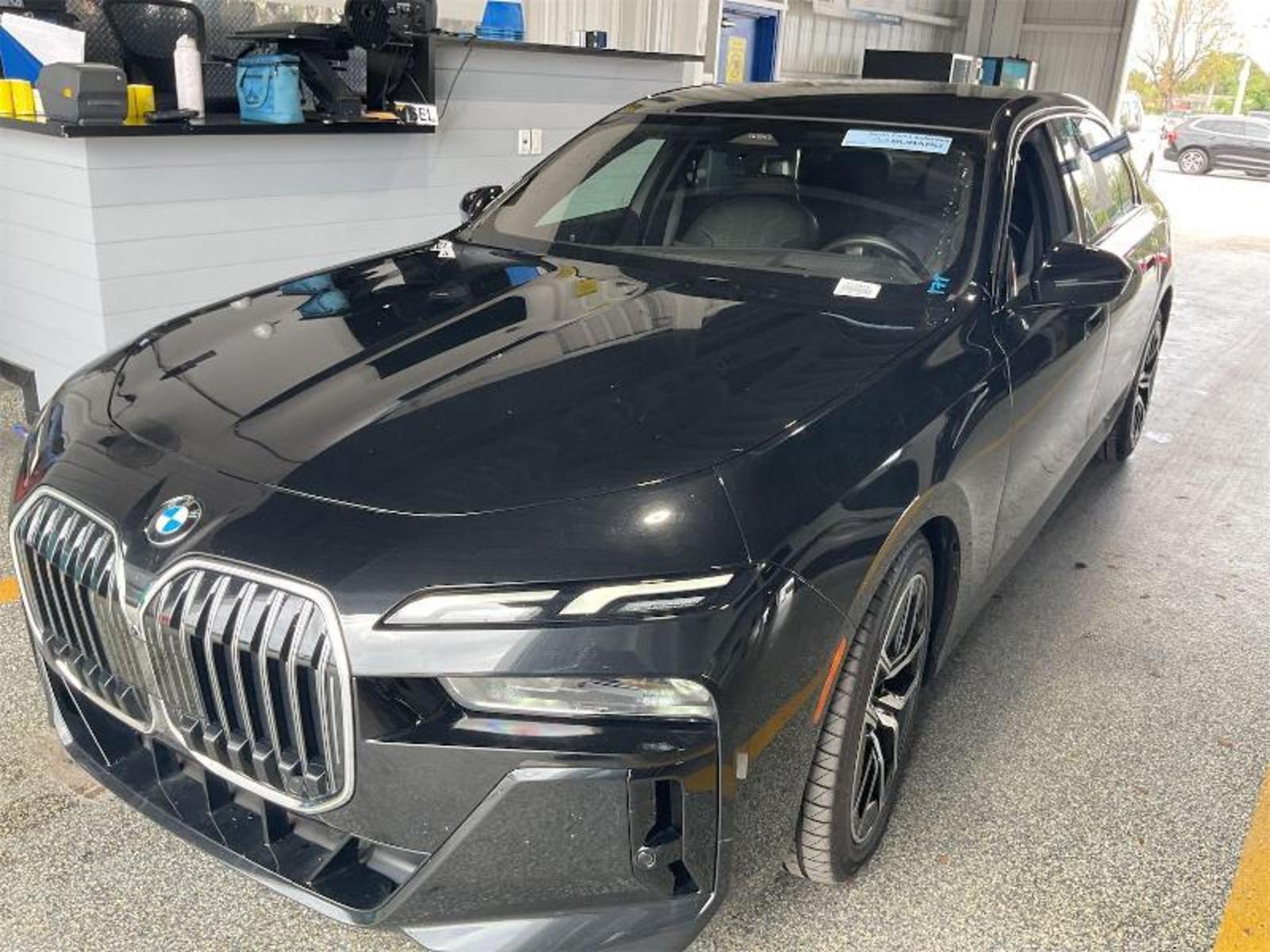 2024 BMW 7-Series  740i xDrive AWD