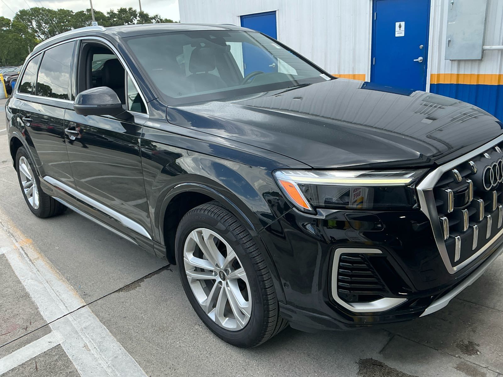 2025 Audi Q7   AWD