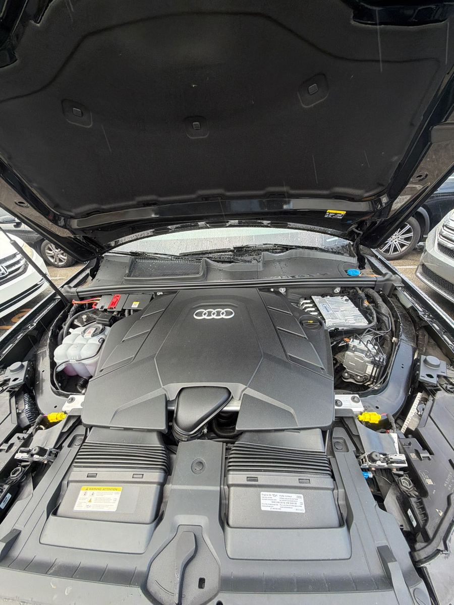 2025 Audi Q7   AWD