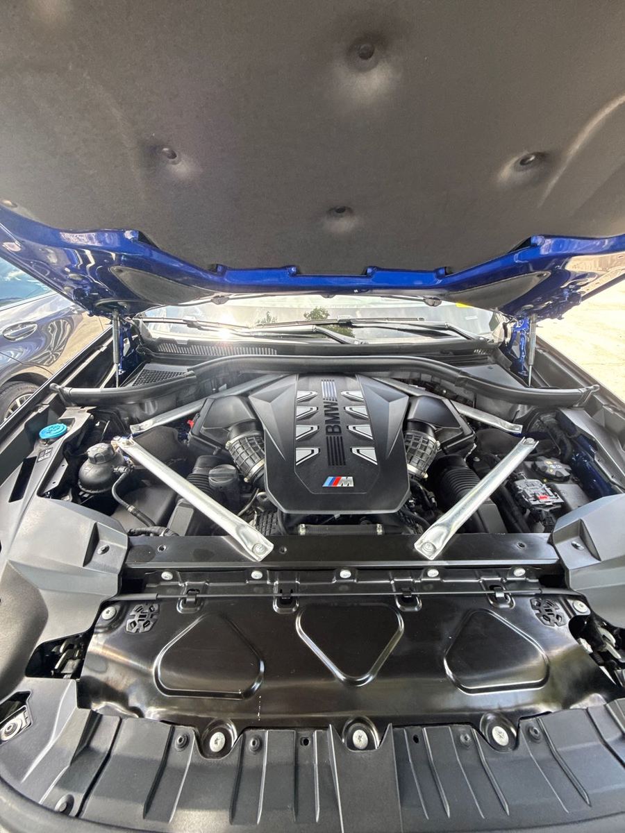 2024 BMW X7  M60i AWD