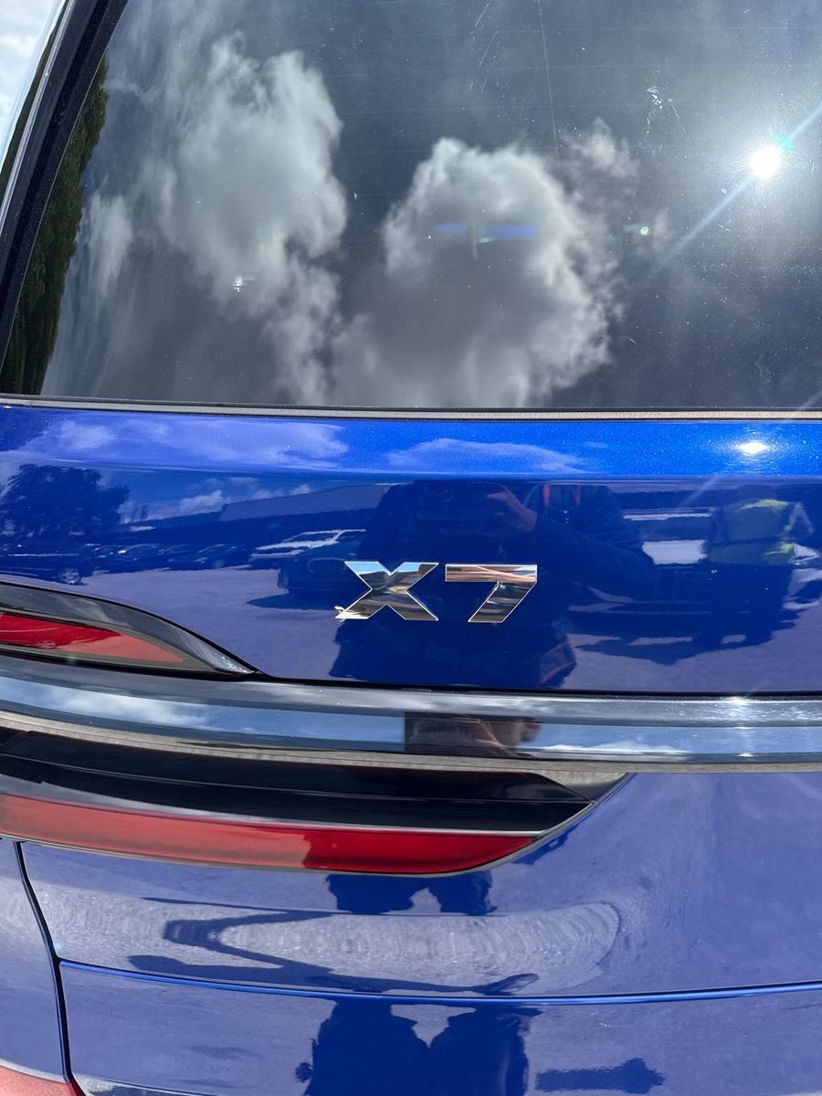 2024 BMW X7  M60i AWD