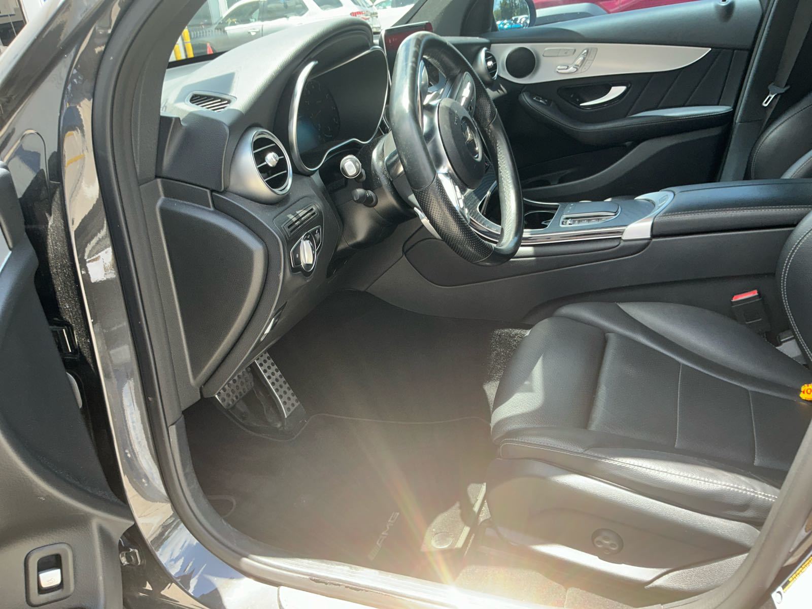 2022 Mercedes-Benz GLC   RWD