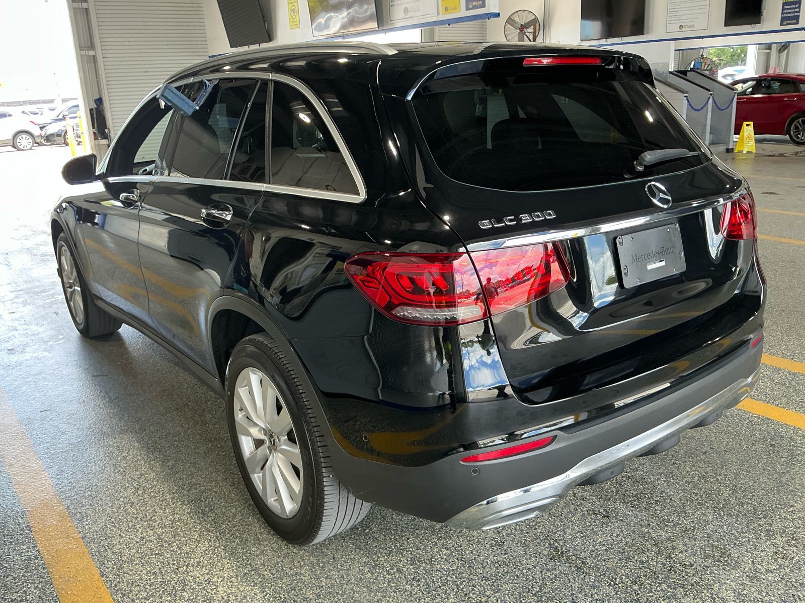2020 Mercedes-Benz GLC   RWD
