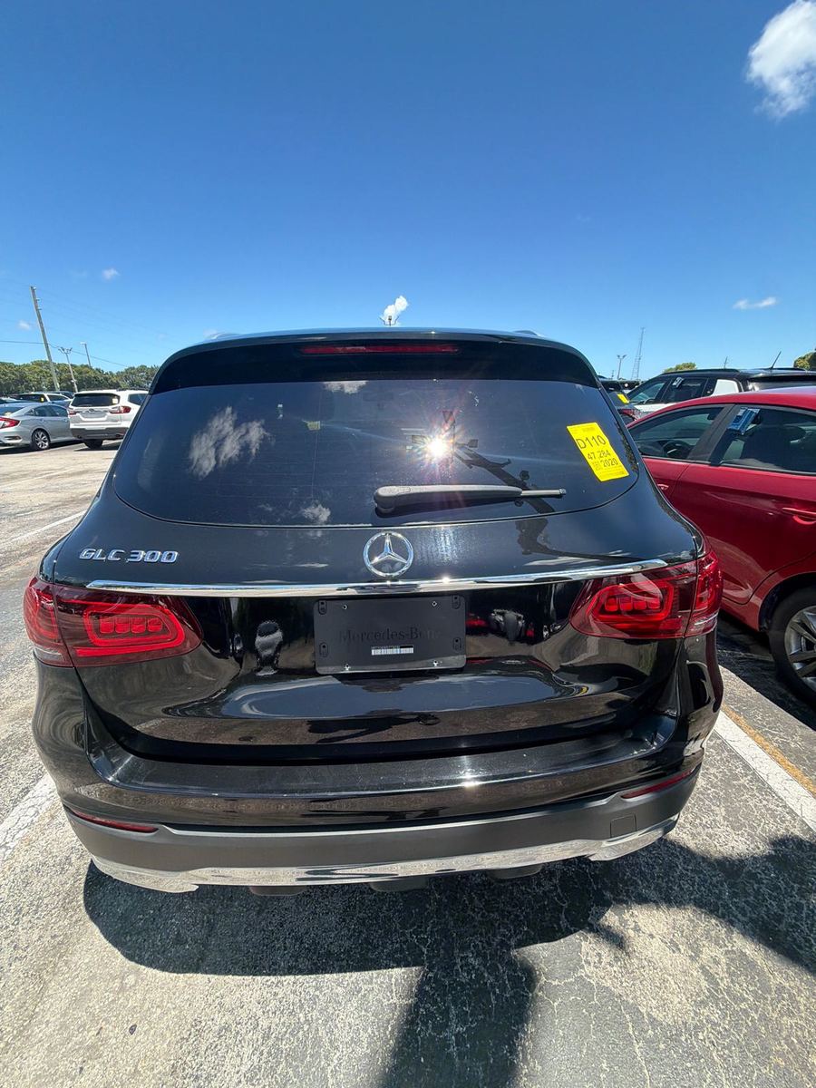 2020 Mercedes-Benz GLC   RWD