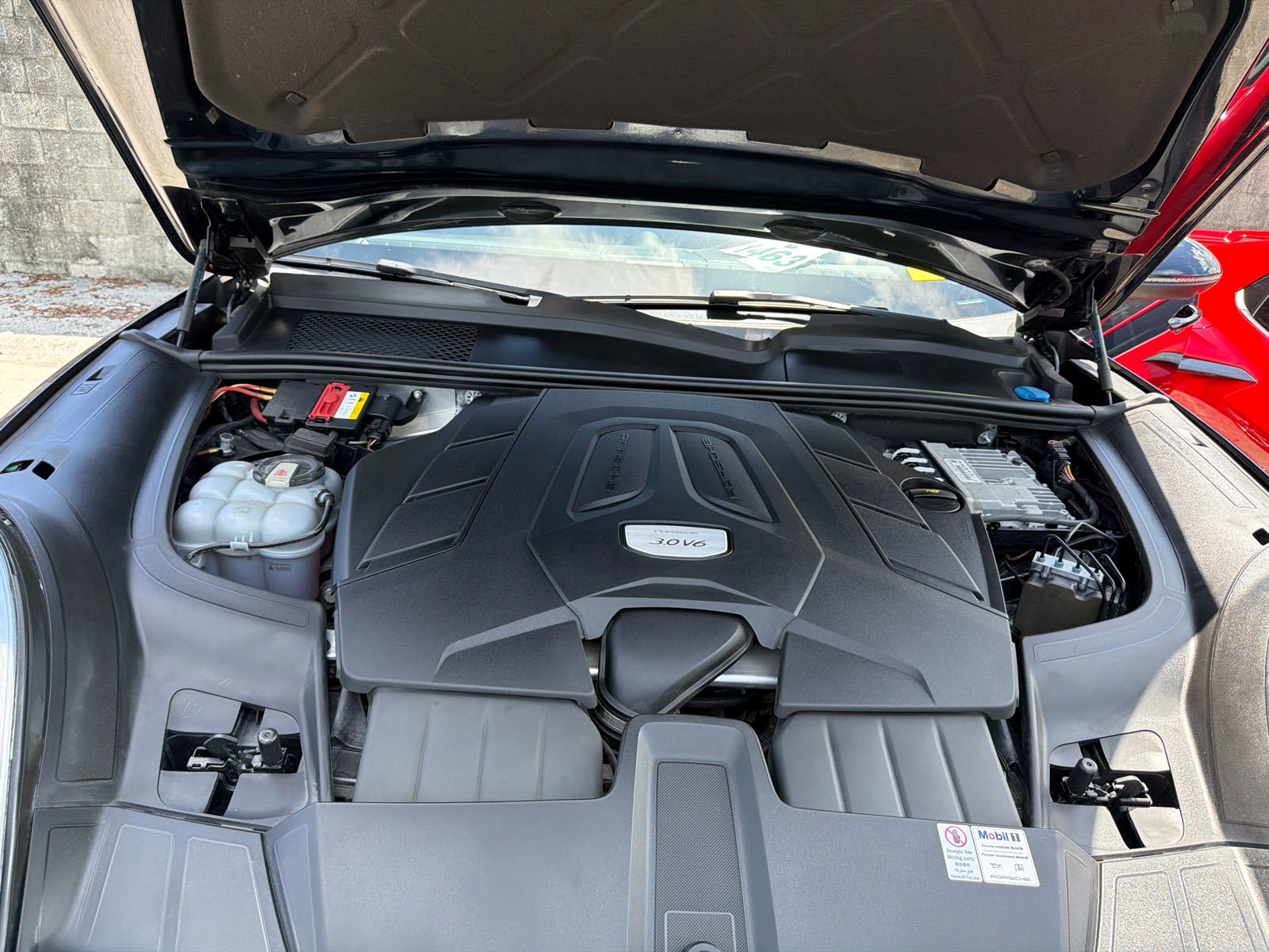 2019 Porsche cayenne   AWD