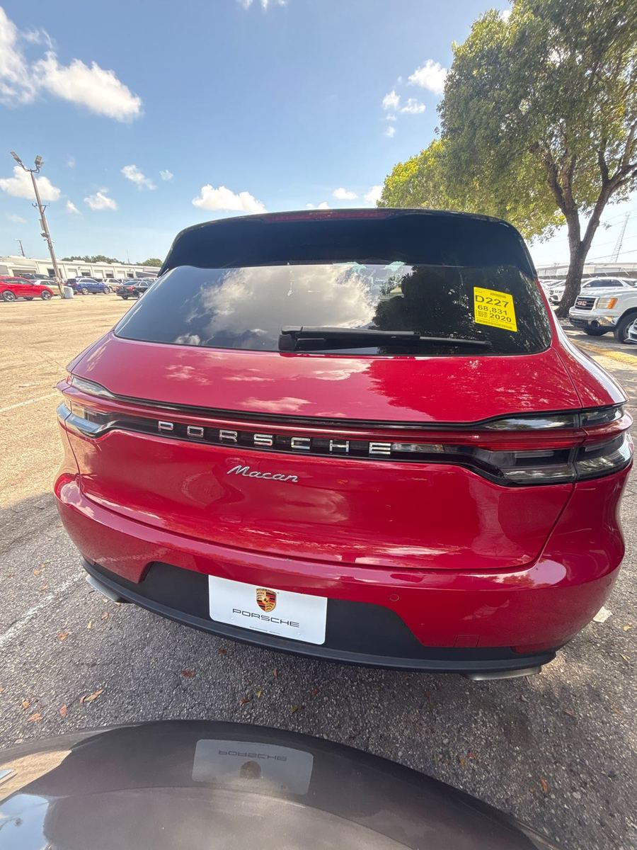 2020 Porsche macan   AWD