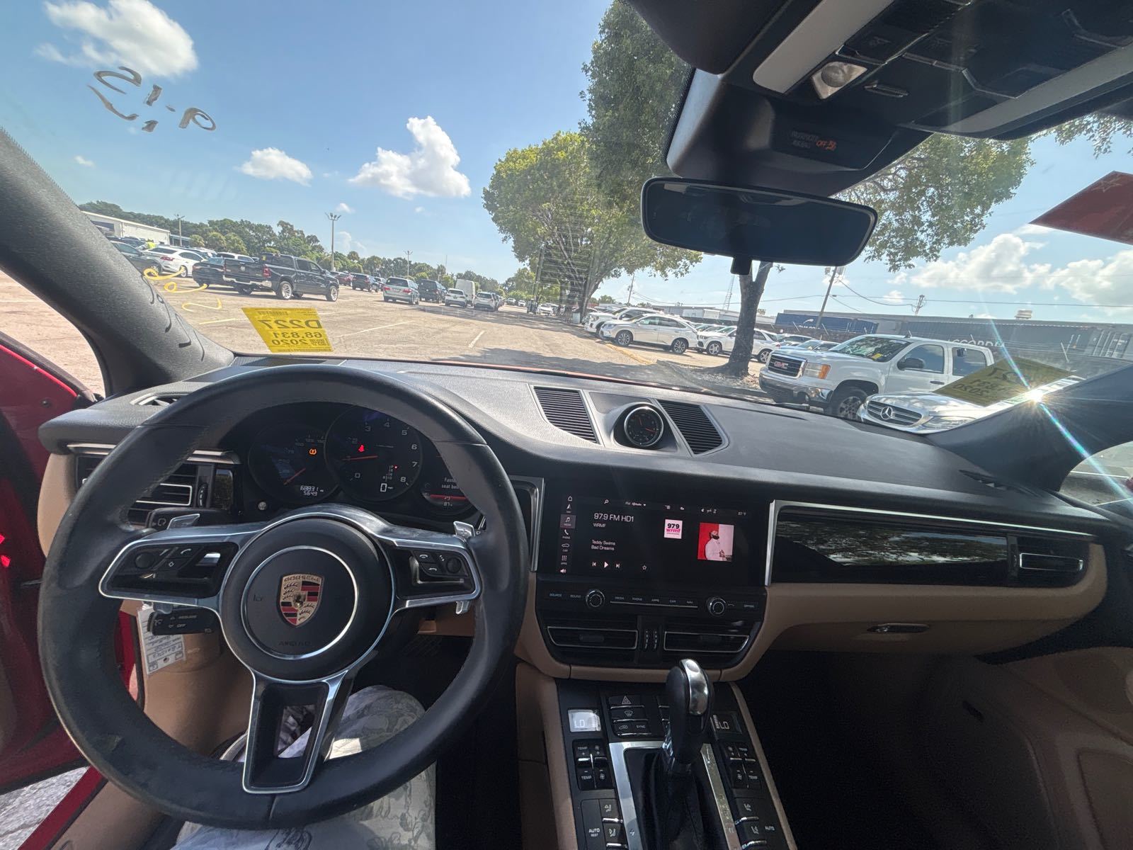 2020 Porsche macan   AWD
