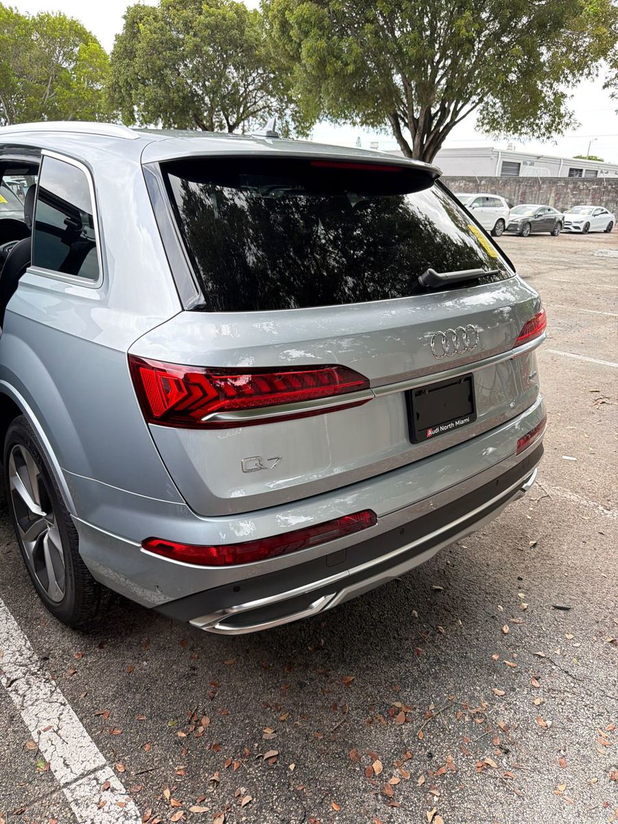 2024 Audi Q7   AWD