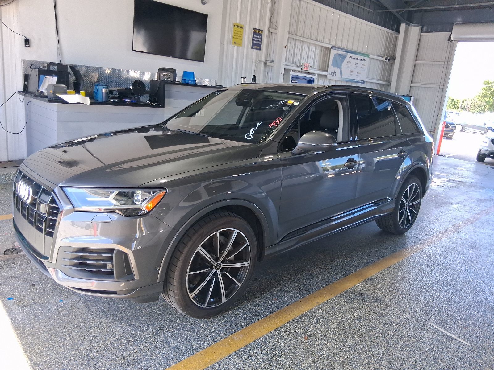 2022 Audi Q7   AWD