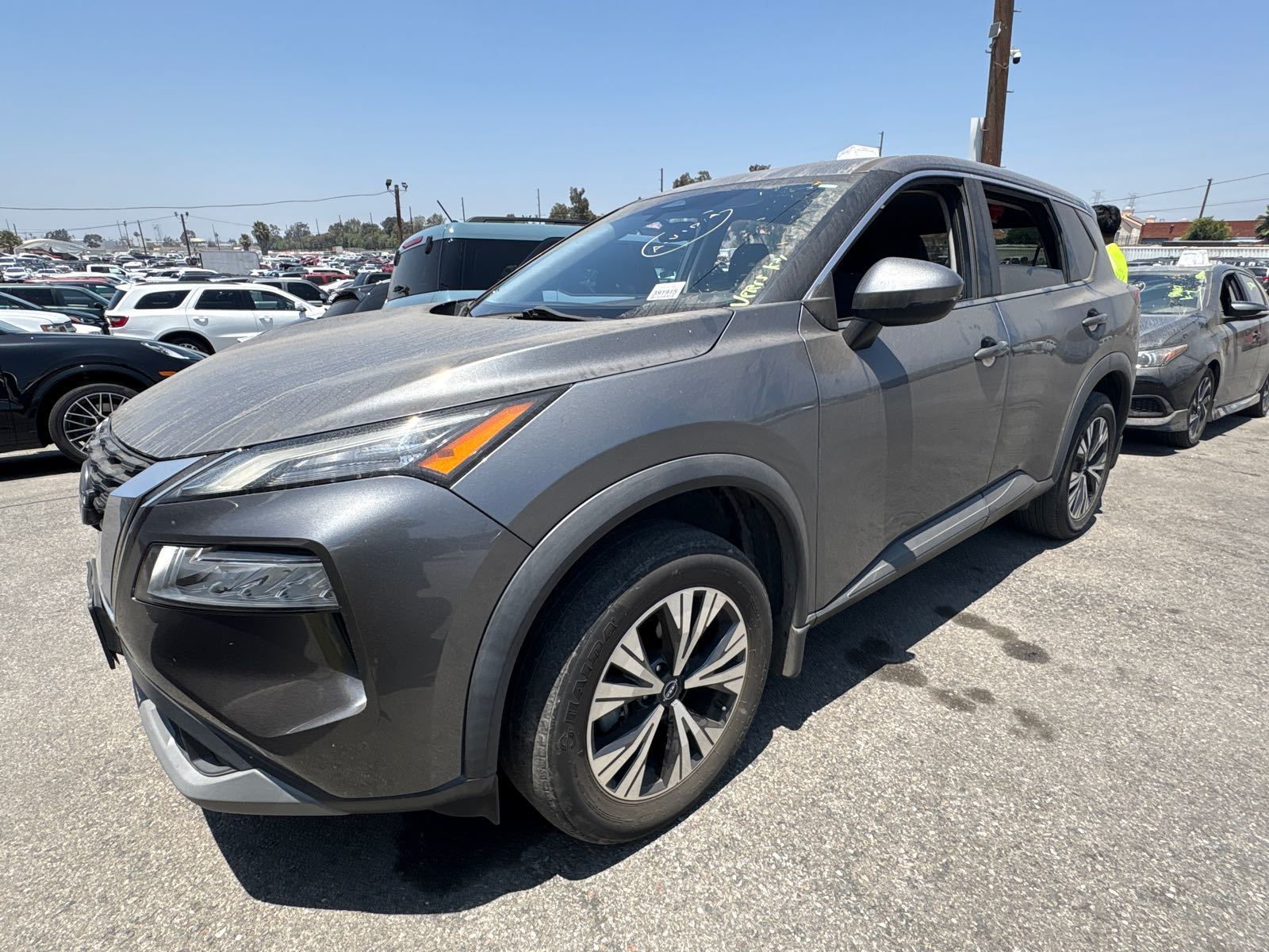 2022 Nissan Rogue SV FWD