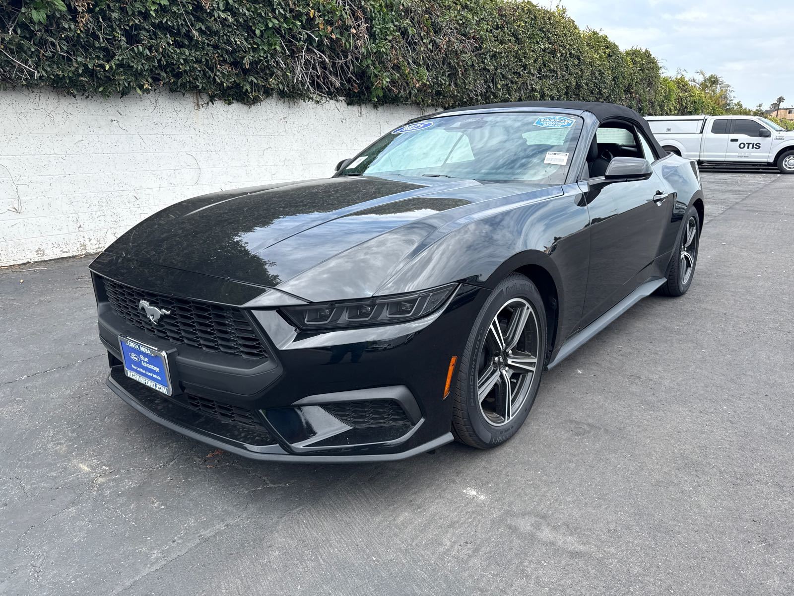 2025 Ford Mustang  ECOBOOST CON RWD