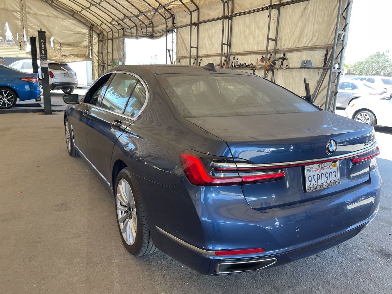 2022 BMW 7-Series  740i RWD