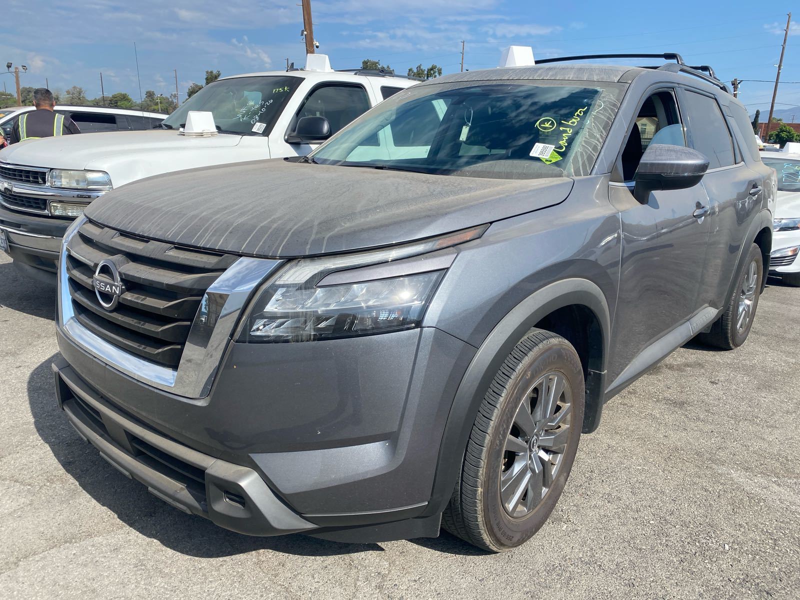 2025 Nissan Pathfinder SV FWD