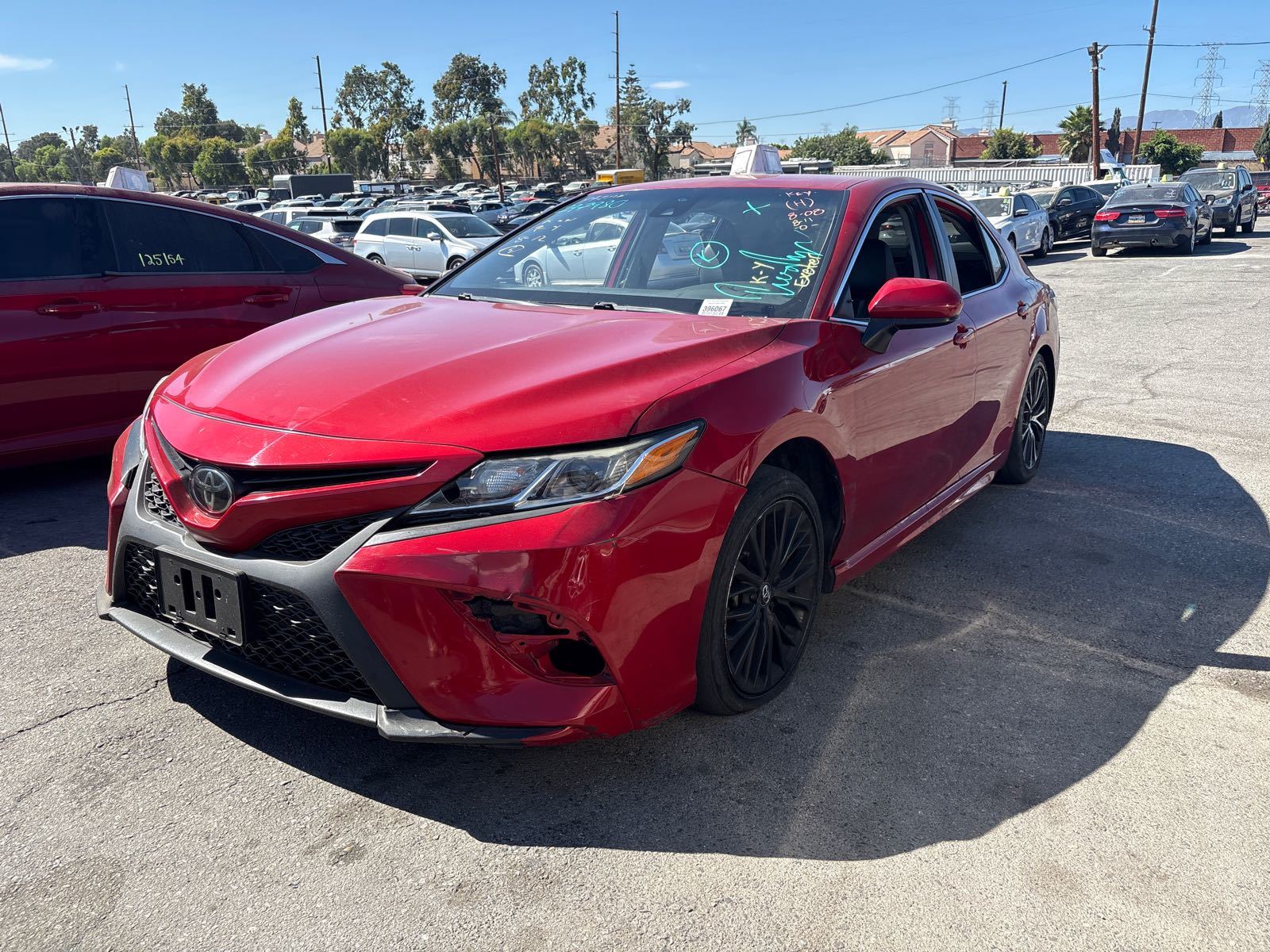 2019 Toyota Camry  SE FWD