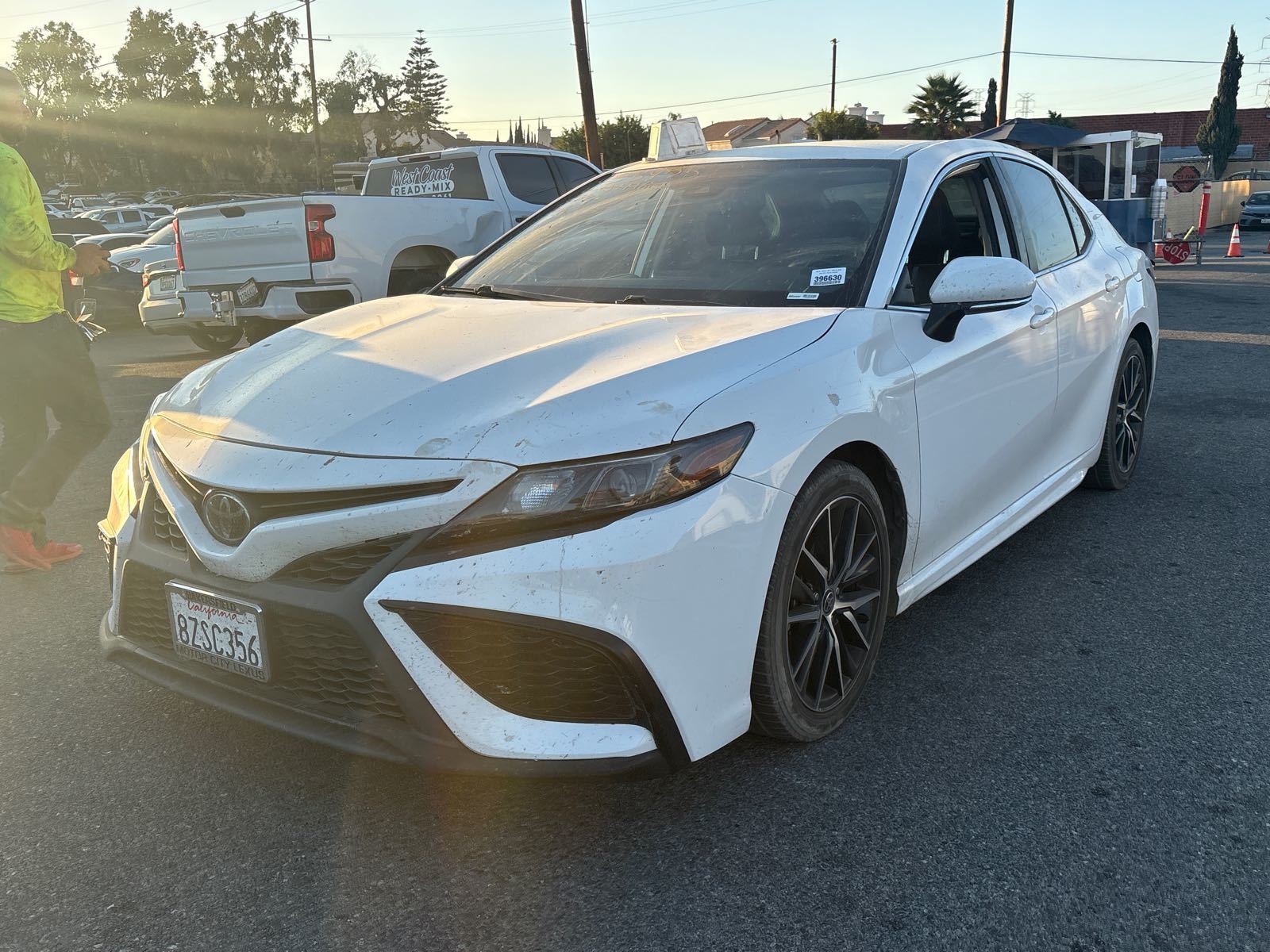 2022 Toyota Camry  SE AWD