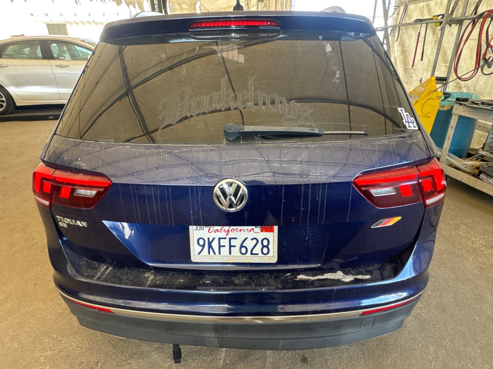2021 Volkswagen Tiguan  SE FWD