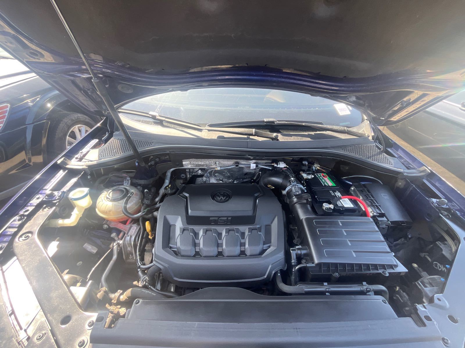 2021 Volkswagen Tiguan  SE FWD