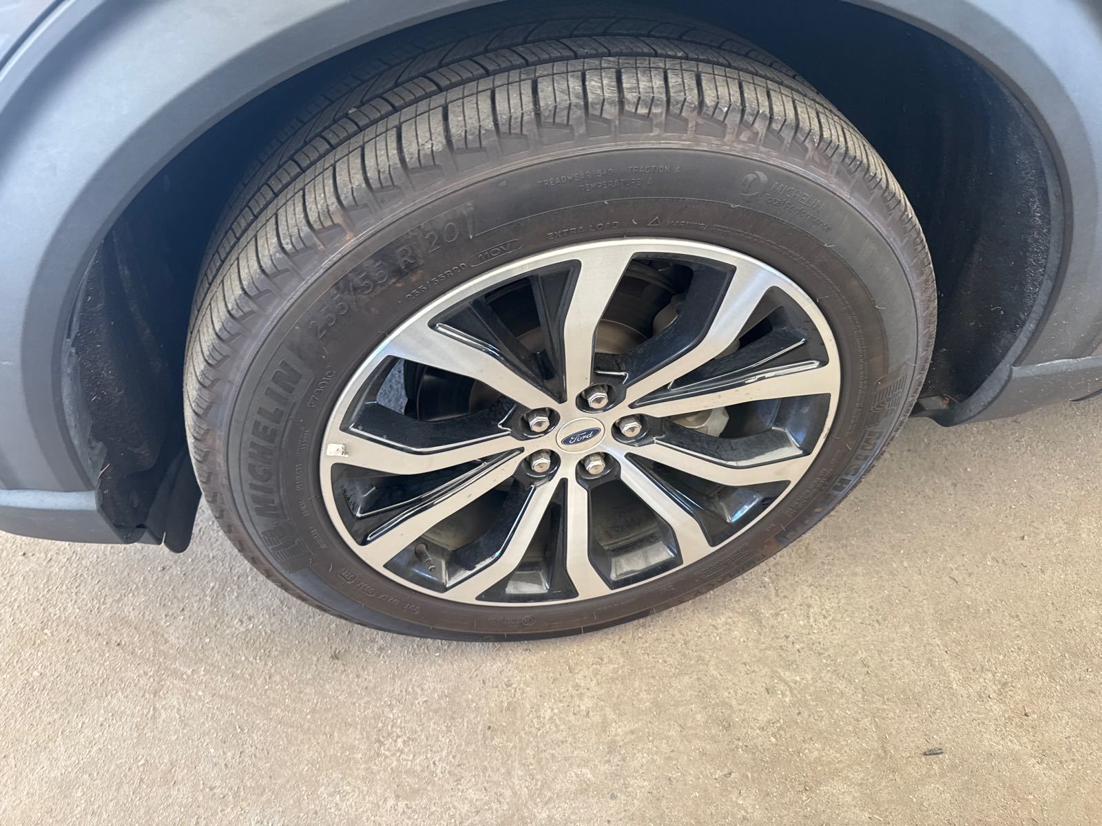 2025 Ford Explorer  ST-Line RWD