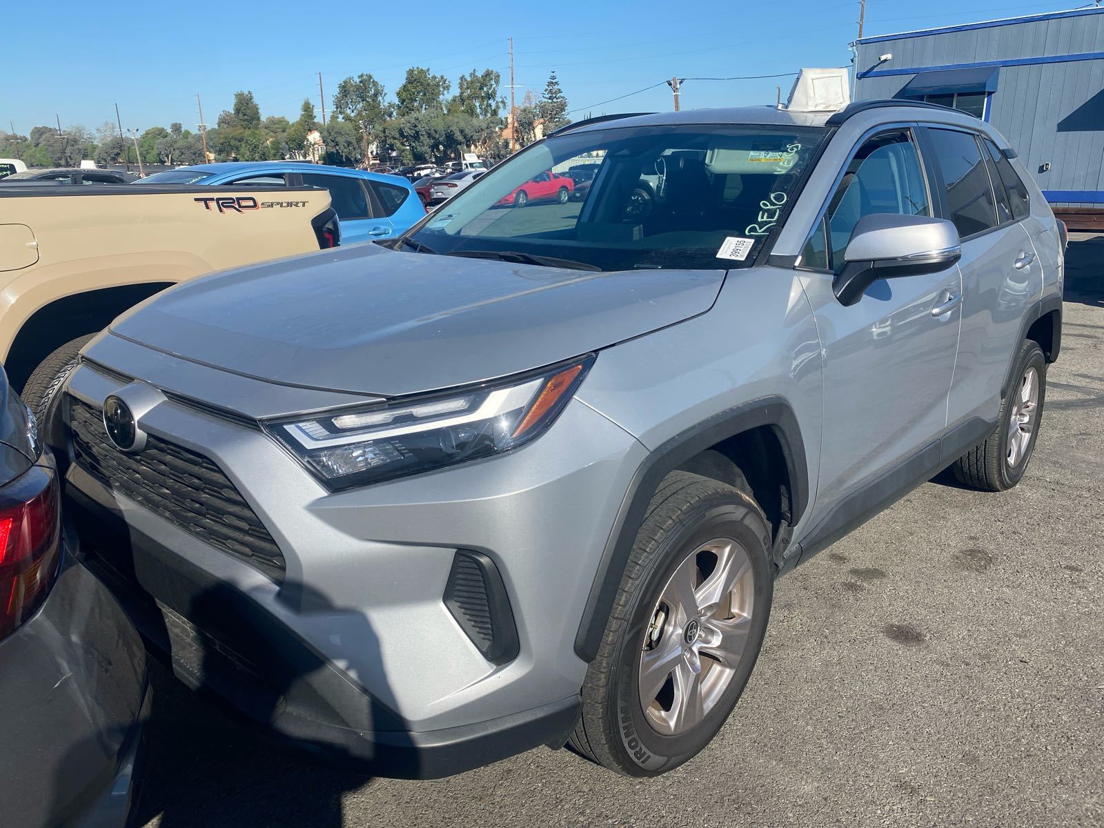 2025 Toyota RAV4  XLE FWD