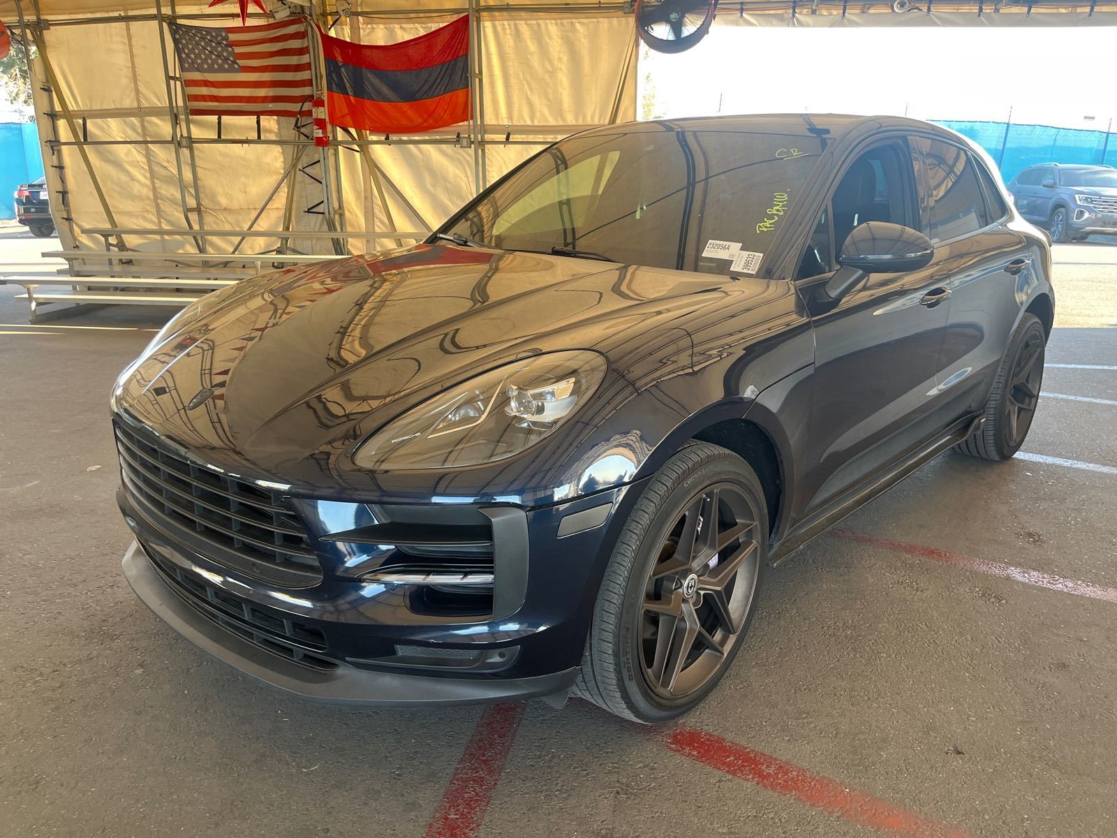 2019 Porsche macan   AWD