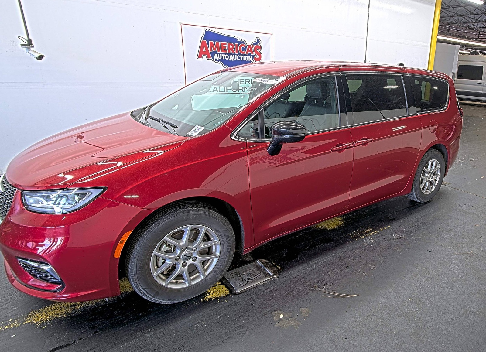 2025 Chrysler Pacifica  Select FWD