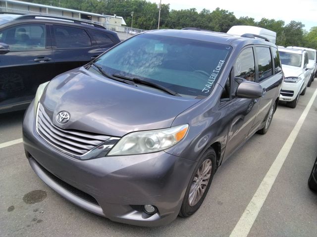 2016 Toyota Sienna