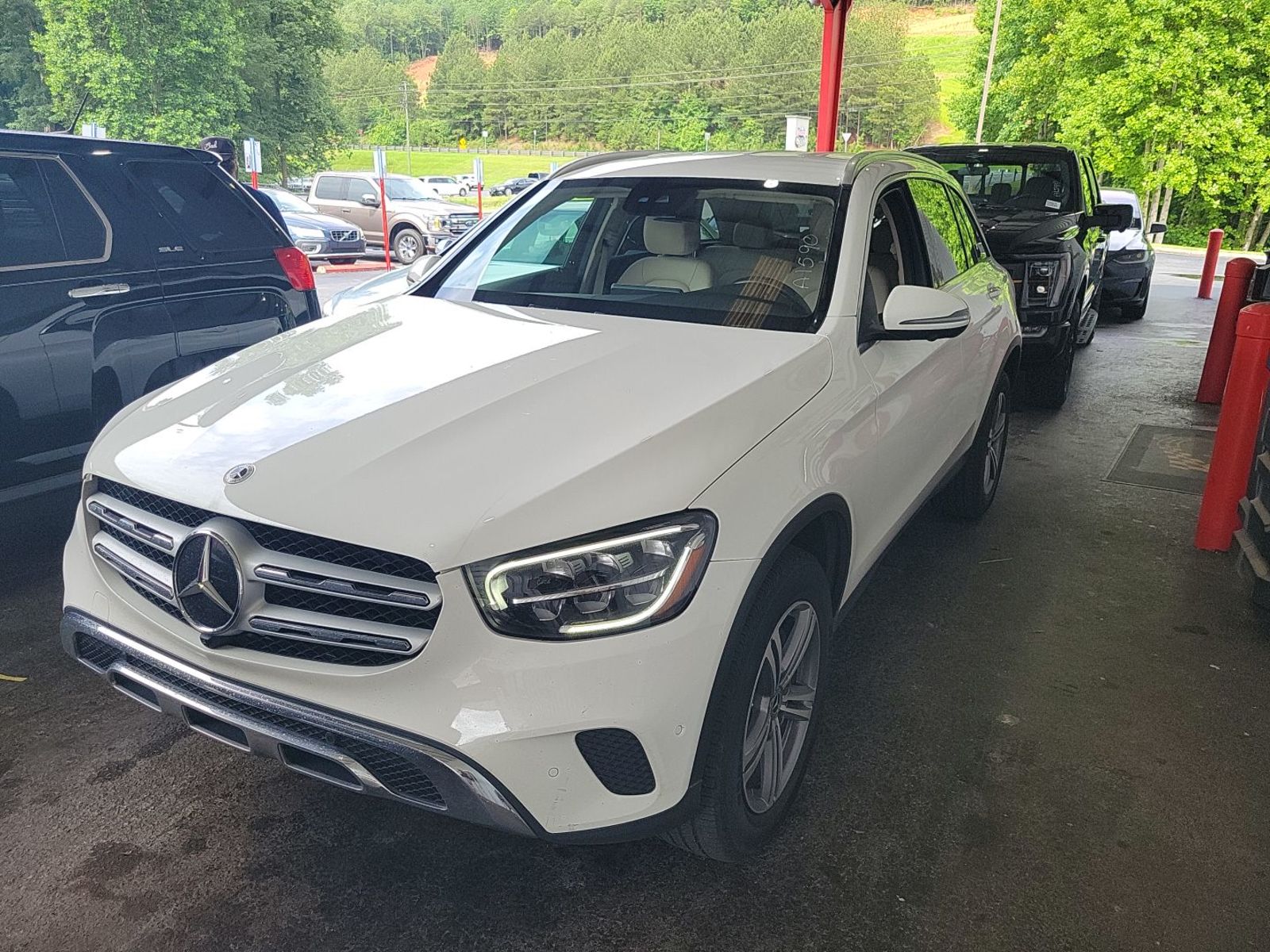 2022 Mercedes-Benz GLC   RWD