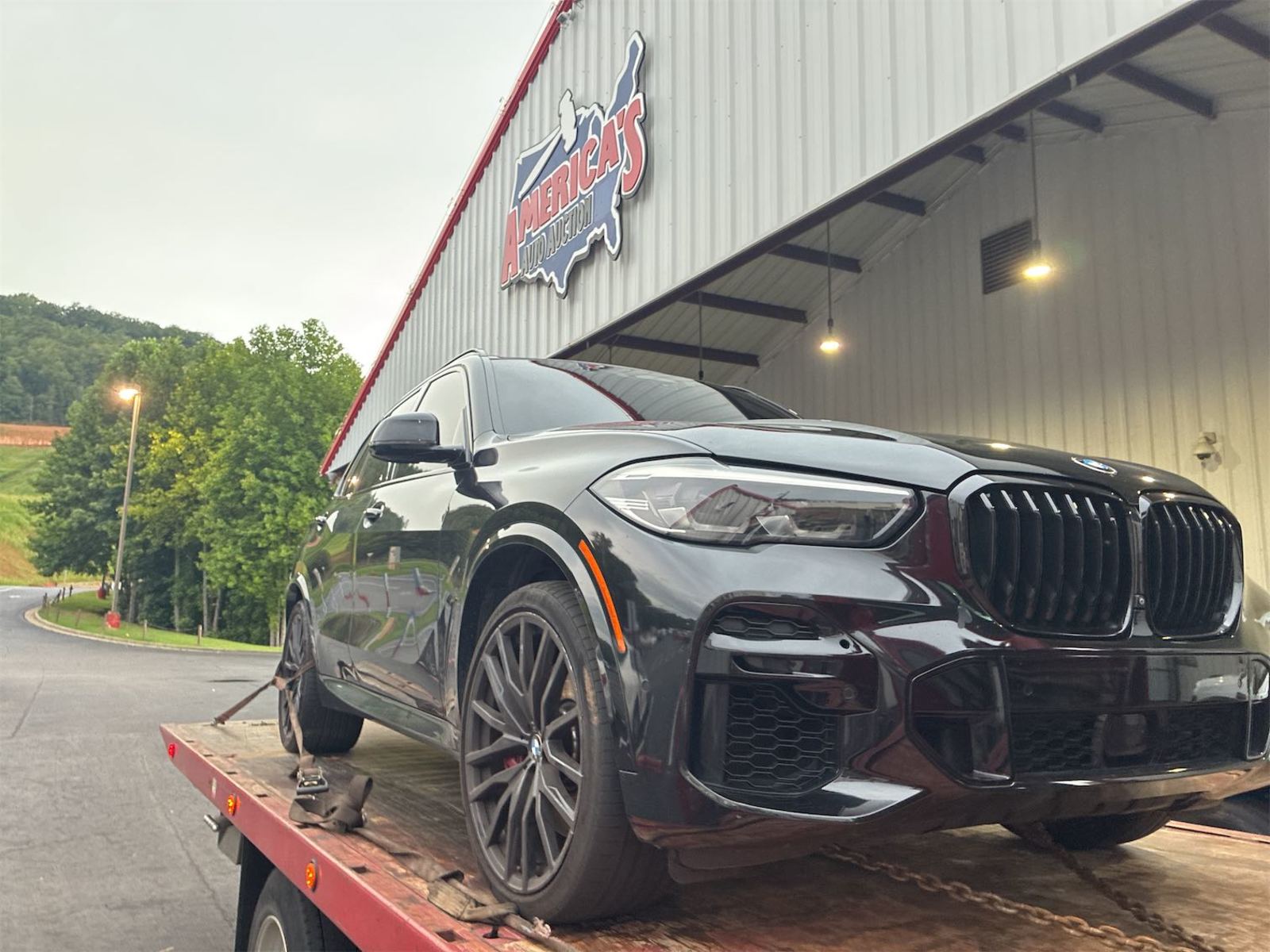 2022 BMW X5  M50i AWD