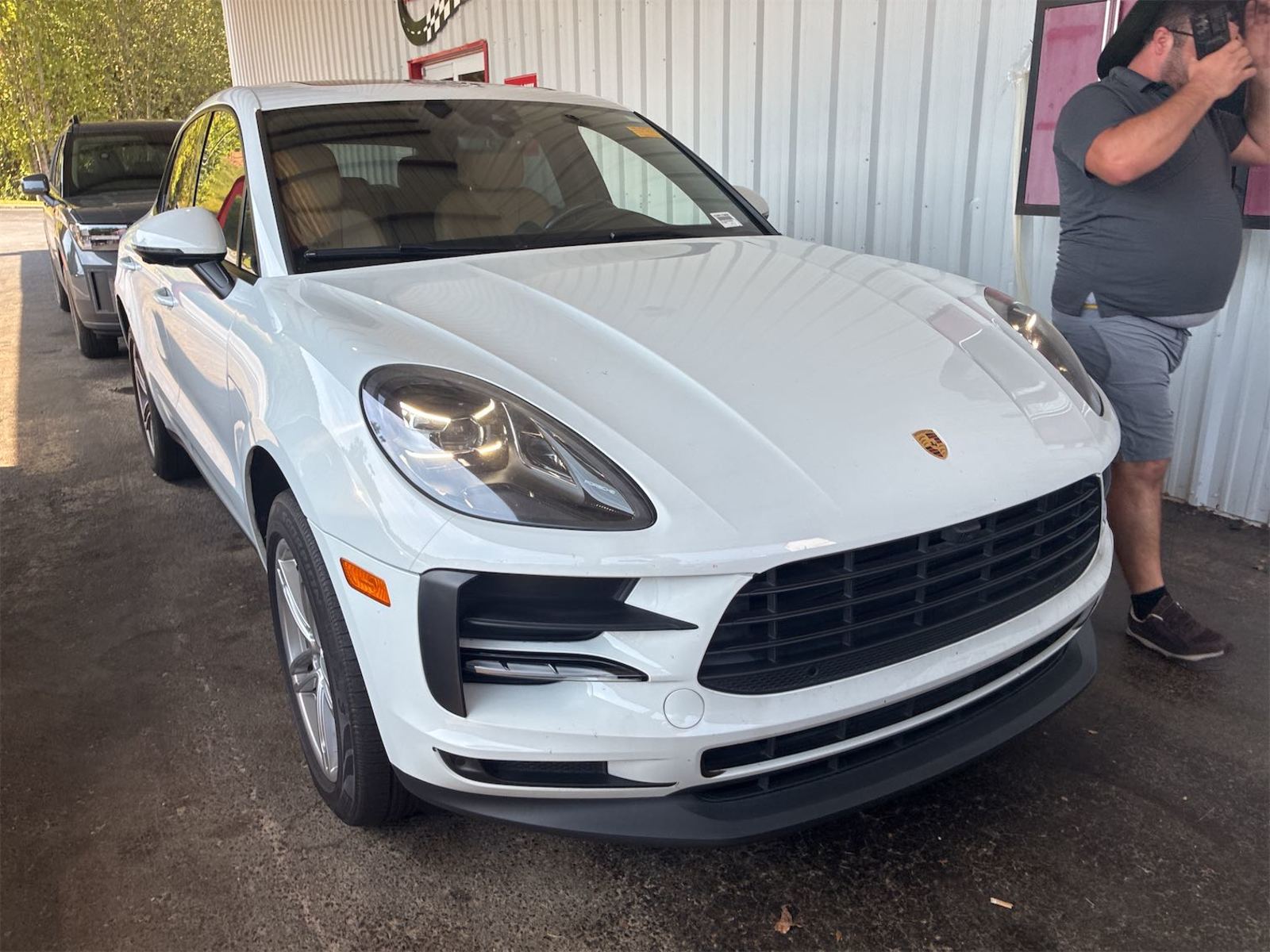 2019 Porsche macan  Base AWD