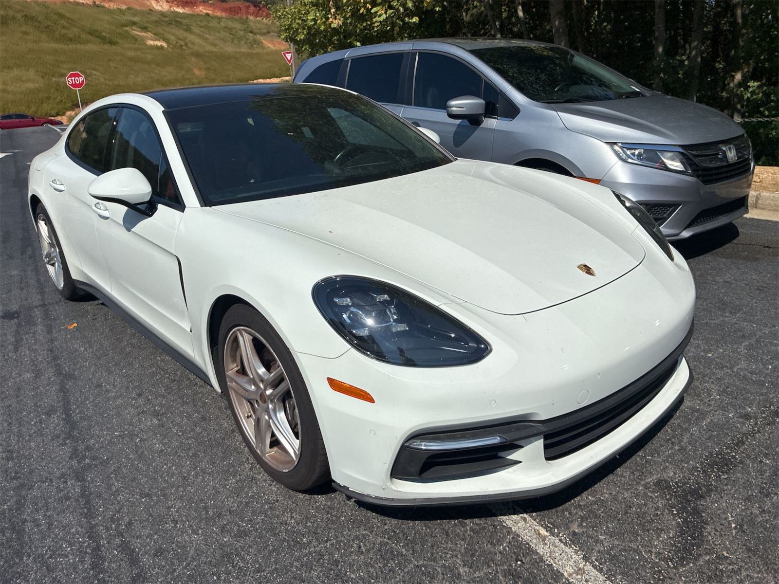 2020 Porsche panamera  Base RWD