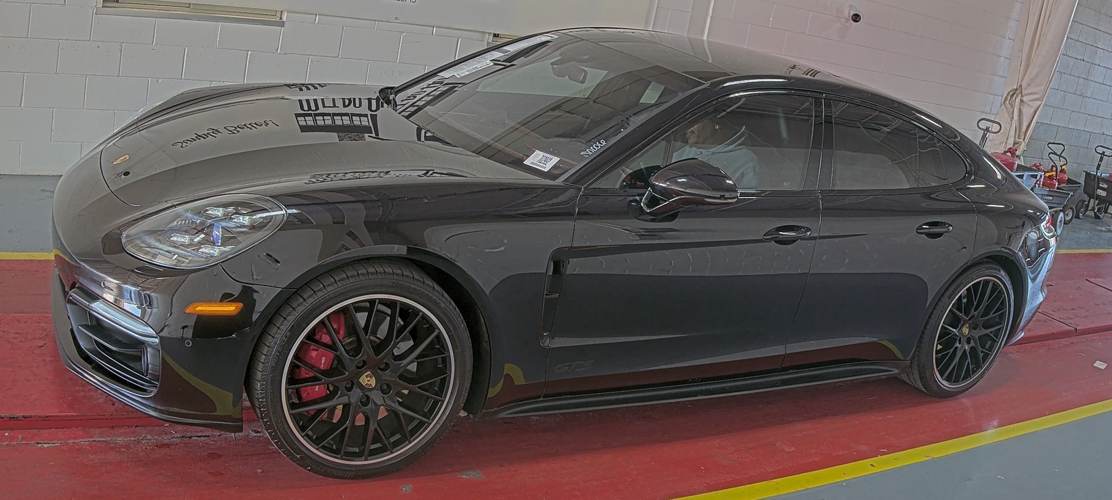 2020 Porsche panamera  GTS AWD