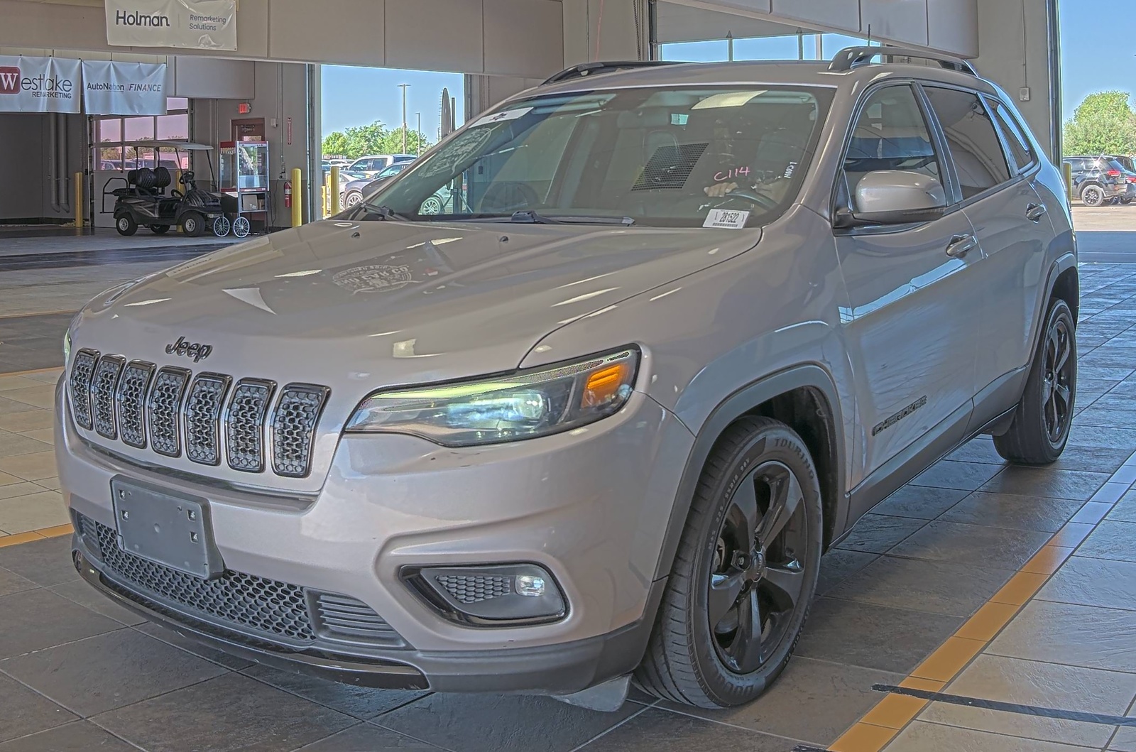 2019 Jeep Cherokee   FWD