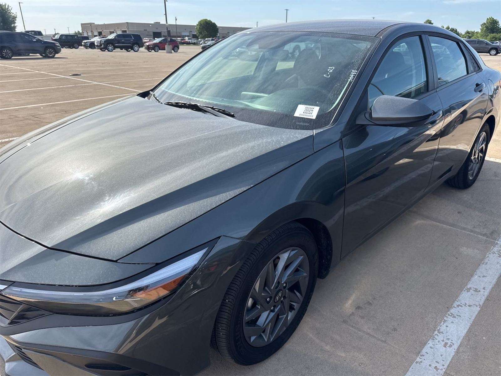 2025 Hyundai Elantra   FWD